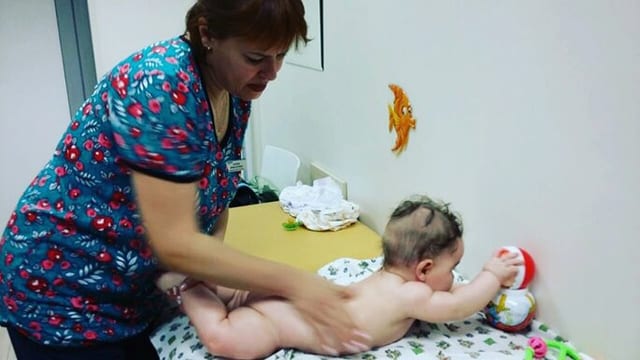 В марте действует специальная цена на первую ознакомительную процедуру детского массажа - 350 рублей!